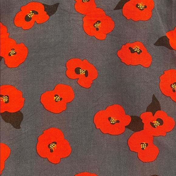 Companies Fantastica Poppy L/S Grey Red Should Ruffle Top Blouse Size Medium - Picture 2 of 11